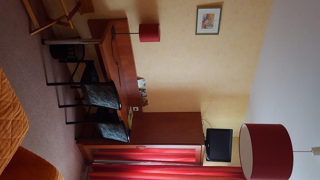 Logis Hotel Le Florina Sainte-Florine Zimmer foto